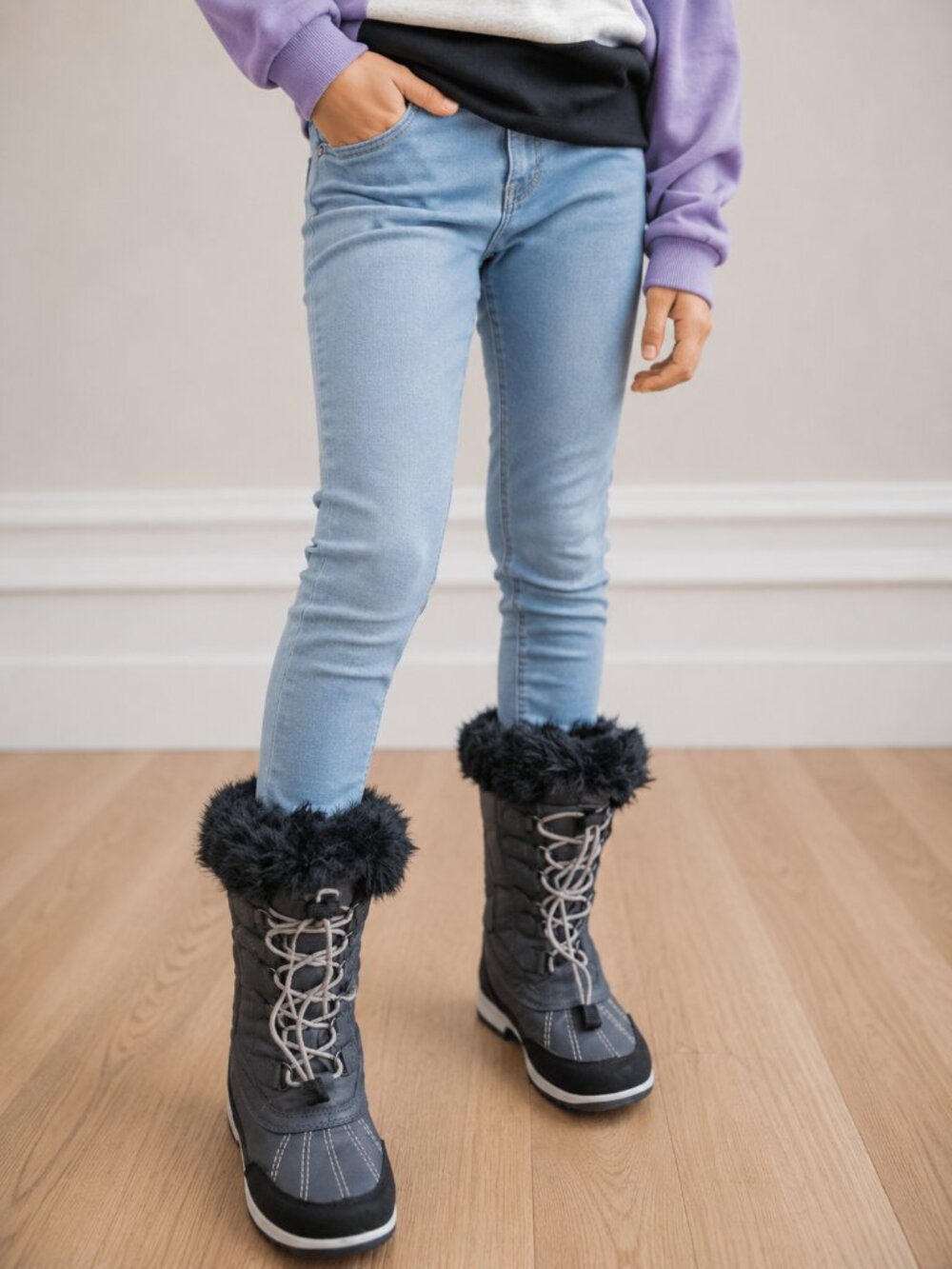 Yellow Girls Winter Boots Size 5